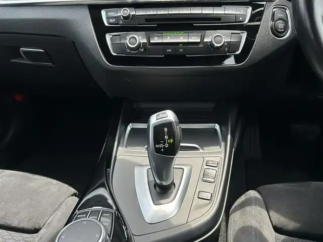 ＢＭＷ １１８ｄ Mスポーツ 茨城県 2018(平30)年 4.9万km アルピンホワイトⅢ 後期型　/インテリジェントＳＦＴ　/ＬＤＷ　/パーキングサポートＰＫＧ　/Ｂカメラ　/ＰＤＣ　/クルーズコントロール　/ナビ　/ＢＴ　/ＵＳＢ　/ＤＶＤ　/ＣＤ　/ＬＥＤヘッドライト　/オートライト　/ミラー型ＥＴＣ　/禁煙車