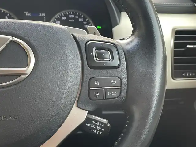 レクサス ＮＸ 300 Iパッケージ 静岡県 2017(平29)年 7.7万km グラファイトブラックガラスフレーク ワンオーナー/純正ナビ/フルセグTV/DVD/CD/SD/MSV/BT/バックカメラ/サイドカメラ/ベージュ革シート/前席シートヒーター/前席パワーシート/パワーバックドア/衝突軽減ブレーキ/レーンキープアシスト/オートハイビーム/レーダークルーズコントロール/クリアランスソナー/3眼LEDライト/ステアリングヒーター/ビルトインETC2.0/パドルシフト/純正18インチAW/スマートキー×2/カードキー/保証書/取扱説明書/ナビ取扱説明書/R2/R4点検記録簿有