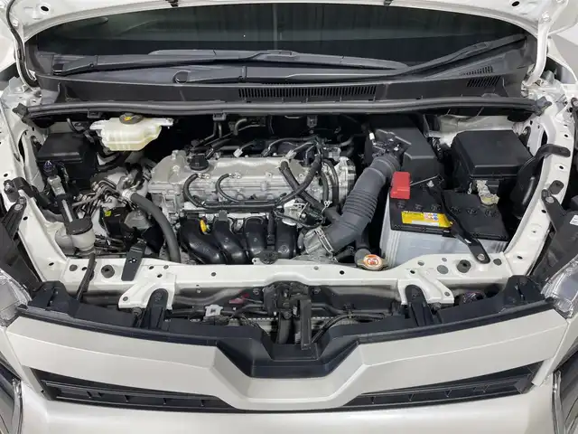 トヨタ ヴォクシー ZS 煌Ⅲ 福岡県 2020(令2)年 4.6万km ホワイトパールクリスタルシャイン 純正9インチメモリナビ/フルセグテレビ/バックカメラ/フリップダウンモニター/両側パワースライドドア/ETC/アイドリングストップ/プッシュスタート/レーンキープアシスト