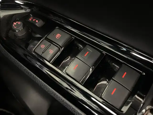 トヨタ ヴォクシー ZS 煌Ⅲ 福岡県 2020(令2)年 4.6万km ホワイトパールクリスタルシャイン 純正9インチメモリナビ/フルセグテレビ/バックカメラ/フリップダウンモニター/両側パワースライドドア/ETC/アイドリングストップ/プッシュスタート/レーンキープアシスト