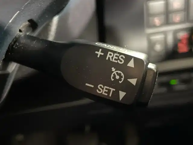 トヨタ ヴォクシー ZS 煌Ⅲ 福岡県 2020(令2)年 4.6万km ホワイトパールクリスタルシャイン 純正9インチメモリナビ/フルセグテレビ/バックカメラ/フリップダウンモニター/両側パワースライドドア/ETC/アイドリングストップ/プッシュスタート/レーンキープアシスト