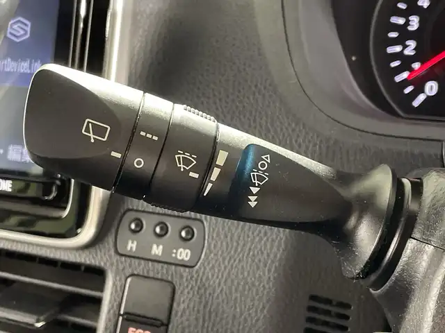 トヨタ ヴォクシー ZS 煌Ⅲ 福岡県 2020(令2)年 4.6万km ホワイトパールクリスタルシャイン 純正9インチメモリナビ/フルセグテレビ/バックカメラ/フリップダウンモニター/両側パワースライドドア/ETC/アイドリングストップ/プッシュスタート/レーンキープアシスト