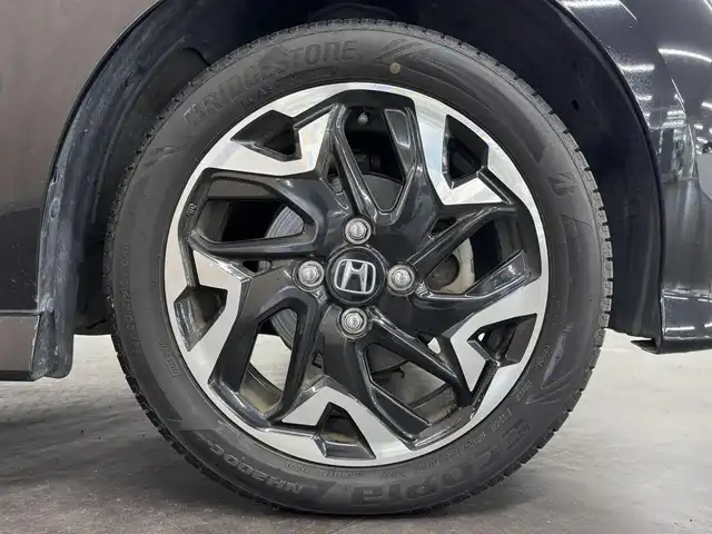 ホンダ Ｎ ＢＯＸ カスタム G L ターボ ホンダセンシング 三重県 2020(令2)年 6.3万km クリスタルブラックパール ガソリン・ターボ/FF/MTモード付インパネCVT/ケンウッド 7インチナビ MDV-D709BT/（FM/AM/CD/DVD/iPod/USB/SD/内蔵メモリ/TV/Bluetooth/HDMI/SMART USEN）/バックカメラ/両側パワースライドドア/ドライブレコーダー 前方/ビルトイン ETC/Honda SENSING/・衝突軽減ブレーキ［CMBS］/・車線維持支援システム［LKAS］/・アダプティブクルーズコントロール/・路外逸脱抑制機能/・標識認識機能/・先行車発進お知らせ機能/・VSA（ABS＆TRC＆横すべり抑制）/など/装備/・ハーフレザーシート/・シートヒーター（D/N）/・オートエアコン/・オートライト/・LEDヘッドライト＆フロントフォグライト/・ステアリングスイッチ/・パドルシフト/・充電用USBジャック（2.5A急速充電対応）2ヶ/・純正15inAW/・プッシュスタート/・スマートキーx2/・保/取/など
