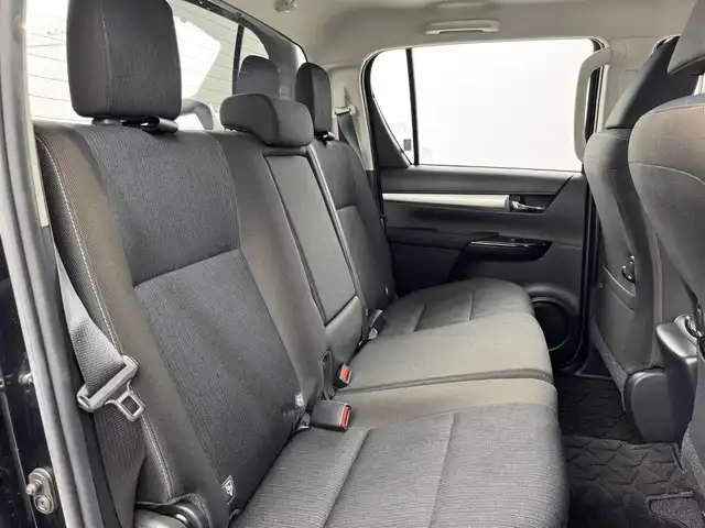 トヨタ ハイラックス Z 福岡県 2020(令2)年 4.9万km アティチュードブラックマイカ ベッドライナー　/ＧＲスポーツバー／フロントバンパーカバー／マッドフラップ　/純正ナビ／フルセグＴＶ　/バックカメラ　/レーダークルコン　/衝突被害軽減　/レーンキープ　/ヒルディセントコントロール　/ＥＴＣ　/ＬＥＤヘッドライト