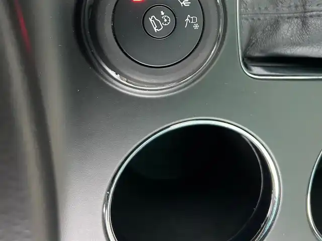 フォード エクスプローラー LTD 石川県 2012(平24)年 5万km 黒 社外ポータブルナビ /ワンセグTV /Bluetooth USB /バックカメラ /サイドカメラ /クリアランスソナー /クルーズコントロール /ビルディセントコントロール /キセノンヘッドライト /オートライト /ETC /ルーフレール /フルフラット