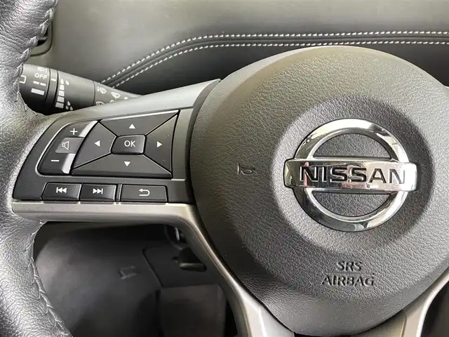 日産 セレナ ハイウェイスターVセレクションⅡ 岩手県 2019(平31)年 9万km ブリリアントホワイトパール ワンオーナー/４WD/ALPINE10.1インチ後席モニター/ハンズフリーオートバックドア/アラウンドビューモニター/セーフティパックB/プロパイロット/インテリジェントルームミラー/ハイビームアシスト/エマージェンシーブレーキ/車線逸脱抑制機能/標識表示機能/前後ソナー/パーキングアシスト/オートブレーキホールド/アルパイン９型ナビゲーション/フルセグTV/ロールサンシェード/リヤオートエアコン/前席シートヒーター/ステアリングヒーター/ETC/ドライブレコーダー/LEDヘッドライト/純正１５インチアルミホイール