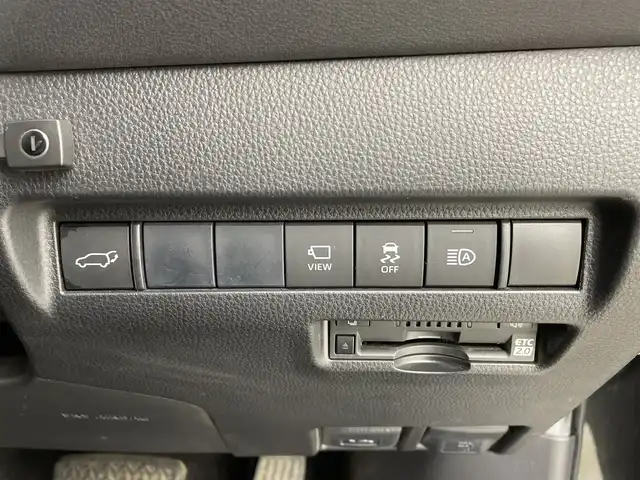 トヨタ ハリアー Z 新潟県 2020(令2)年 10.6万km プレシャスブラックパール 純正メーカーナビ/BT/フルセグ//ETC2.0/デジタルインナーミラー/JBLサウンド/スマートキー/レーダークルーズコントロール/スペアーキー/パワーシート/全方位カメラ/ハーフレザーシート