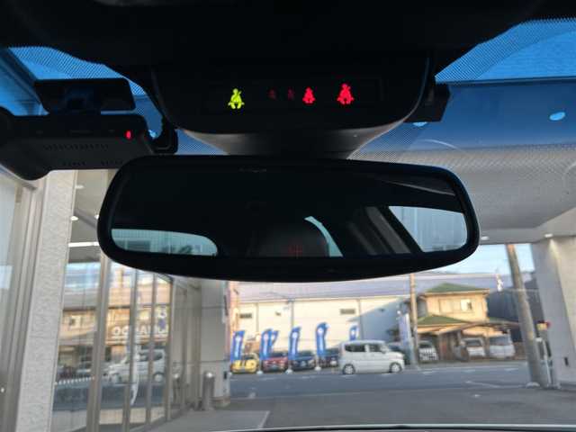 アルファロメオ ジュリエッタ スポルティーバ 栃木県 2013(平25)年 7.2万km アイスホワイト 社外ＳＤナビ/（フルセグ／ＢＴ／ＣＤ／ＤＶＤ）/バックカメラ/ハーフレザーシート/前席パワーシート/純正１８インチＡＷ/純正フロアマット/後方コーナーセンサー/ドライブレコーダー/ＥＴＣ