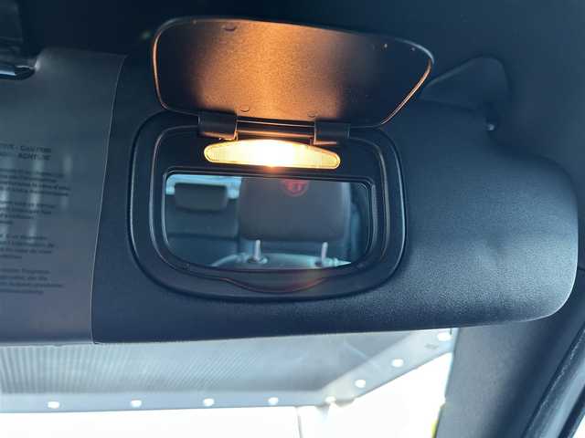 アルファロメオ ジュリエッタ スポルティーバ 栃木県 2013(平25)年 7.2万km アイスホワイト 社外ＳＤナビ/（フルセグ／ＢＴ／ＣＤ／ＤＶＤ）/バックカメラ/ハーフレザーシート/前席パワーシート/純正１８インチＡＷ/純正フロアマット/後方コーナーセンサー/ドライブレコーダー/ＥＴＣ