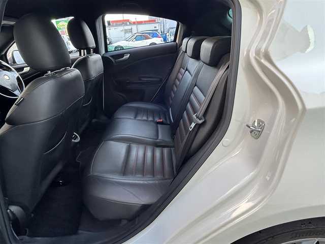 アルファロメオ ジュリエッタ スポルティーバ 栃木県 2013(平25)年 7.2万km アイスホワイト 社外ＳＤナビ/（フルセグ／ＢＴ／ＣＤ／ＤＶＤ）/バックカメラ/ハーフレザーシート/前席パワーシート/純正１８インチＡＷ/純正フロアマット/後方コーナーセンサー/ドライブレコーダー/ＥＴＣ