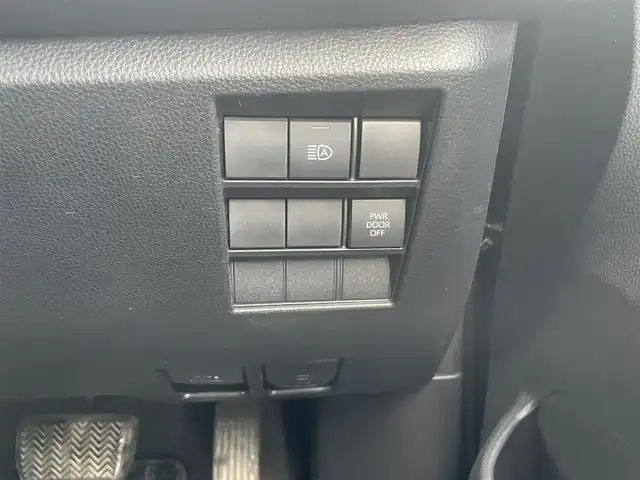 トヨタ ヴォクシー S－Z 熊本県 2024(令6)年 1.5万km グリッターブラックガラスフレーク 快適利便high/ユニバーサルステップ/純正ディスプレイオーディオPlus/・ナビキット/・AM/FM/CD/DVD/BT/・アップルカープレイ/アンドロイドオート/・バックカメラ/・フルセグTV/・テレビキャンセラー/フリップダウンモニター/トヨタセーフティセンス/・プリクラッシュセーフティ/・レーンディパーチャーアラート/・レーダークルーズコントロール/・プロアクティブドライビングアシスト/・ロードサインアシスト/・オートマチックハイビーム/パーキングサポートブレーキ/ハーフレザーシート/・前後席シートヒーター/電動リアゲート/両側電動スライドドア/前後ドライブレコーダー/LEDヘッドライト/ETC2.0/電動パーキングブレーキ/オートホールドブレーキ/後席ロールサンシェード/電動格納ミラー/ウインカーミラー/スペアキー