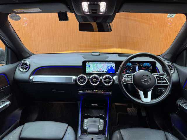 メルセデス・ベンツ Ｍ・ベンツ ＧＬＢ２００ｄ 4マチック 千葉県 2021(令3)年 6万km マウンテングレー パノラマＳＲ　/レザーエクスクルーシブＰＫＧ　/アドバンスドＰＫＧ/ＨＵＤ　/黒本革シート　/ＡＣＣ　/純正ナビ　/ＴＶ　/３６０°Ｂｌｕｅｔｏｏｔｈ接続　/電動リアゲート　　/アンビエントライト　/ＲＳＰ　/ドラレコ