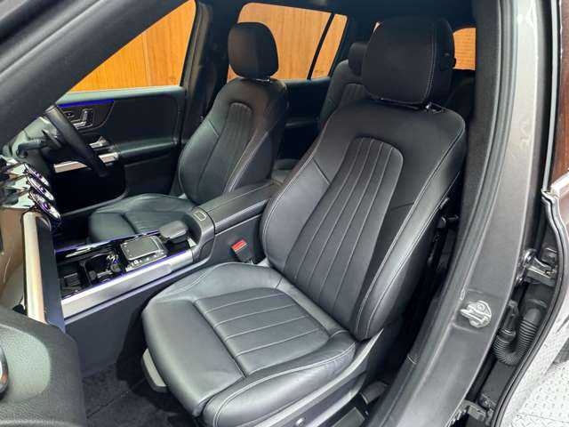 メルセデス・ベンツ Ｍ・ベンツ ＧＬＢ２００ｄ 4マチック 千葉県 2021(令3)年 6万km マウンテングレー パノラマＳＲ　/レザーエクスクルーシブＰＫＧ　/アドバンスドＰＫＧ/ＨＵＤ　/黒本革シート　/ＡＣＣ　/純正ナビ　/ＴＶ　/３６０°Ｂｌｕｅｔｏｏｔｈ接続　/電動リアゲート　　/アンビエントライト　/ＲＳＰ　/ドラレコ