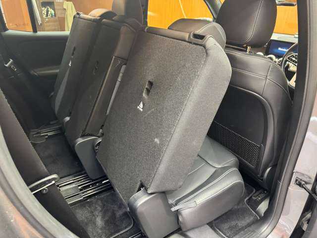 メルセデス・ベンツ Ｍ・ベンツ ＧＬＢ２００ｄ 4マチック 千葉県 2021(令3)年 6万km マウンテングレー パノラマＳＲ　/レザーエクスクルーシブＰＫＧ　/アドバンスドＰＫＧ/ＨＵＤ　/黒本革シート　/ＡＣＣ　/純正ナビ　/ＴＶ　/３６０°Ｂｌｕｅｔｏｏｔｈ接続　/電動リアゲート　　/アンビエントライト　/ＲＳＰ　/ドラレコ