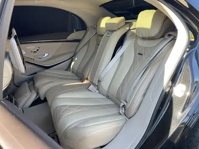 メルセデス・ベンツ Ｓ５５０Ｌ 神奈川県 2017(平29)年 3.4万km オブシディアンブラック メルセデスベンツ S550L MOSELコンプリート M55RS/MOSEL/エアロ/アルミ/キャリパー/シート/スカッフプレート/４本出しマフラー/アルミペダル/ステアリング/フロアマット/エンブレム/コマンドシステム/CD/DVD/BT/USB/メディアレジスター/フルセグTV/３６０°カメラ/ETC/パノラマサンルーフ/レザーシート/全席シートヒーター/エアシート/ダイナミックマルチコントロールシート/ハンドルヒーター/ショーファーパッケージ/エグゼクティブリアシート/助手席側後席リクライニングシート/フットレスト/シートヒーター・プラス/後席シートヒーター/ドアアームレストヒーター/センターアームレストヒーター/リヤエンターテイメントシステム/ヘッドホン/リモコン/ブルメスターサウンド/アンビエントライト/パフュームアトマイザー/ハイトコントロール/全ドアイージークロージャー/パワーバックドア/ESP/PRE-SAFEブレーキ/ブラインドスポット/アテンションアシスト/レーンキープ/ディストロニックプラス/可変スピードリミッター/HUD/スマートキー×２/保証書/取説