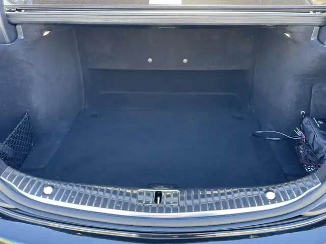 メルセデス・ベンツ Ｓ５５０Ｌ 神奈川県 2017(平29)年 3.4万km オブシディアンブラック メルセデスベンツ S550L MOSELコンプリート M55RS/MOSEL/エアロ/アルミ/キャリパー/シート/スカッフプレート/４本出しマフラー/アルミペダル/ステアリング/フロアマット/エンブレム/コマンドシステム/CD/DVD/BT/USB/メディアレジスター/フルセグTV/３６０°カメラ/ETC/パノラマサンルーフ/レザーシート/全席シートヒーター/エアシート/ダイナミックマルチコントロールシート/ハンドルヒーター/ショーファーパッケージ/エグゼクティブリアシート/助手席側後席リクライニングシート/フットレスト/シートヒーター・プラス/後席シートヒーター/ドアアームレストヒーター/センターアームレストヒーター/リヤエンターテイメントシステム/ヘッドホン/リモコン/ブルメスターサウンド/アンビエントライト/パフュームアトマイザー/ハイトコントロール/全ドアイージークロージャー/パワーバックドア/ESP/PRE-SAFEブレーキ/ブラインドスポット/アテンションアシスト/レーンキープ/ディストロニックプラス/可変スピードリミッター/HUD/スマートキー×２/保証書/取説