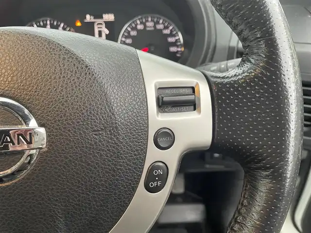 日産 エクストレイル 20Xtt 青森県 2013(平25)年 11.2万km ブリリアントホワイトパール 4WD/純正SDナビ/（CD・SD・VTR）/バックカメラ/前ドラレコ/ルーフレール/クルーズコントロール/ダウンヒルアシスト/ETC/革巻きステアリング/ステアリングスイッチ/オートライト/フォグライト/カプロンシート/シートヒーター/電格ミラー/スマートキー/保証書/取扱説明書