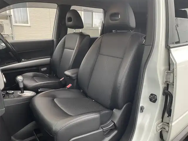 日産 エクストレイル 20Xtt 青森県 2013(平25)年 11.2万km ブリリアントホワイトパール 4WD/純正SDナビ/（CD・SD・VTR）/バックカメラ/前ドラレコ/ルーフレール/クルーズコントロール/ダウンヒルアシスト/ETC/革巻きステアリング/ステアリングスイッチ/オートライト/フォグライト/カプロンシート/シートヒーター/電格ミラー/スマートキー/保証書/取扱説明書