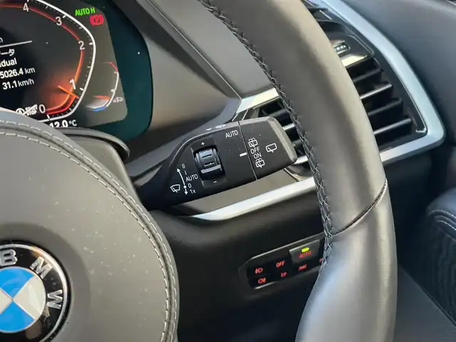 ＢＭＷ Ｘ７ xDrive35d Mスポーツ 山梨県 2021(令3)年 0.6万km ミネラルホワイト パノラマＳＲ/全方位カメラ　/コンフォートシート　/ｈａｒｍａｎ／ｋａｄｏｎ　/黒革　/シートＨ　/ベンチレーション　/純正２１インチアルミ　/パイロットＡＣＣ　/アンビエントライト　/レーザーライトＬＥＤ　/オートハイビーム