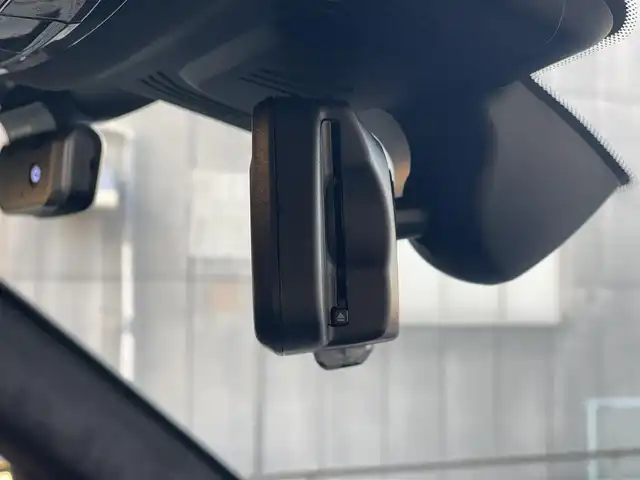 ＢＭＷ Ｘ７ xDrive35d Mスポーツ 山梨県 2021(令3)年 0.6万km ミネラルホワイト パノラマＳＲ/全方位カメラ　/コンフォートシート　/ｈａｒｍａｎ／ｋａｄｏｎ　/黒革　/シートＨ　/ベンチレーション　/純正２１インチアルミ　/パイロットＡＣＣ　/アンビエントライト　/レーザーライトＬＥＤ　/オートハイビーム