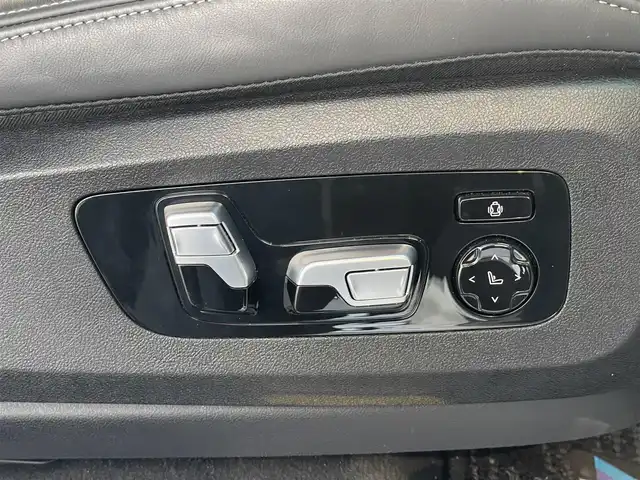 ＢＭＷ Ｘ７ xDrive35d Mスポーツ 山梨県 2021(令3)年 0.6万km ミネラルホワイト パノラマＳＲ/全方位カメラ　/コンフォートシート　/ｈａｒｍａｎ／ｋａｄｏｎ　/黒革　/シートＨ　/ベンチレーション　/純正２１インチアルミ　/パイロットＡＣＣ　/アンビエントライト　/レーザーライトＬＥＤ　/オートハイビーム