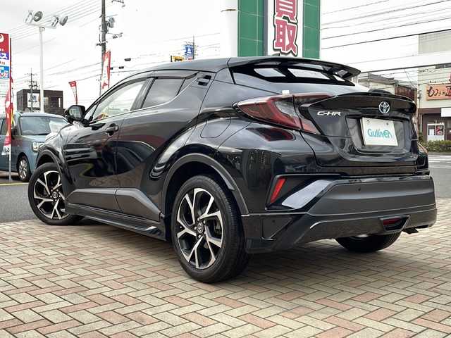 トヨタ Ｃ－ＨＲ G 鳥取県 2017(平29)年 6.8万km ブラックマイカ ワンオーナー/スマートキーx2個/モデリスタフルエアロ/純正18インチAW/ハーフレザーシート（ブラウン）/プリクラッシュセーフティ/ブラインドスポットモニタリング/レーンデパーチャーアラート/レーダークルーズコントロール/インテリジェントソナー/オートハイビーム/ドライブレコーダー/純正メモリナビゲーション/フルセグ・Bluetooth/バックカメラ/USB入力/AC100V電源/前席シートヒーター/LEDヘッドライト/LEDフォグ/LEDルームライト/ビルトインETC/スタットレスAW4本積込/保証書・取説