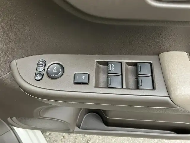 ホンダ Ｎ ＷＧＮ L ホンダセンシング 高知県 2021(令3)年 2.3万km プラチナホワイトパール ワンオーナー　/ホンダセンシング　/純正SDナビ　/Bカメラ/リアコーナーセンサー/ステアリングスイッチ  /ブレーキホールド　/運転席シートヒーター　/電動格納ミラー　/ドライブレコーダー　/オートライト /スペアキー /保証書　/取説