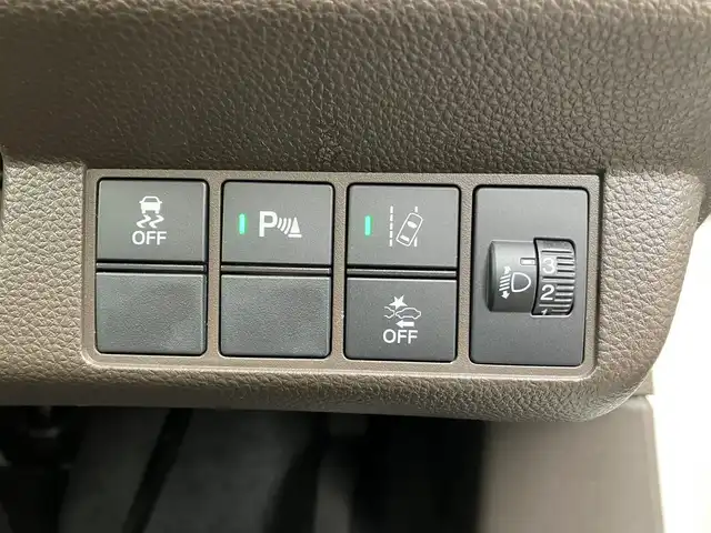 ホンダ Ｎ ＷＧＮ L ホンダセンシング 高知県 2021(令3)年 2.3万km プラチナホワイトパール ワンオーナー　/ホンダセンシング　/純正SDナビ　/Bカメラ/リアコーナーセンサー/ステアリングスイッチ  /ブレーキホールド　/運転席シートヒーター　/電動格納ミラー　/ドライブレコーダー　/オートライト /スペアキー /保証書　/取説