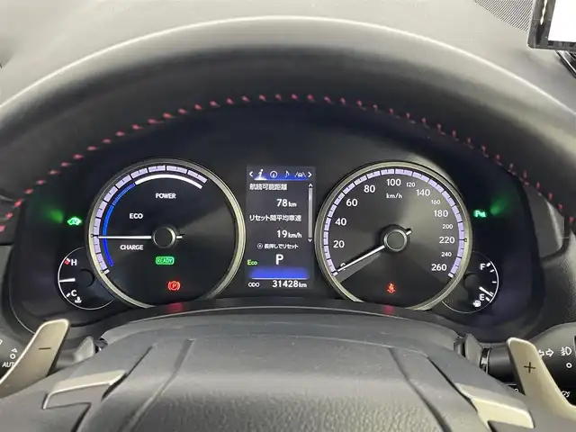 レクサス ＮＸ 300h Fスポーツ 埼玉県 2021(令3)年 3.2万km グラファイトブラックガラスフレーク サンルーフ　純正ナビ　パノラミックビューモニター　赤レザー　ビルトインＥＴＣ２．０　ＢＳＭ　ステアリングヒーター　シートヒーター　ベンチレーション　ＨＵＤ　ドラレコ　三眼ＬＥＤ　　地デジフルセグＴＶ