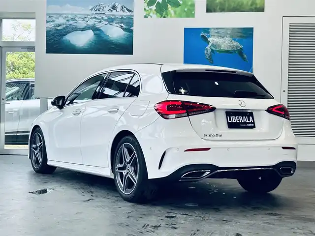 メルセデス・ベンツ Ａ２００ｄ AMGライン 大阪府 2022(令4)年 1.7万km ポーラホワイト ワンオーナー/レーダーセーフティ/ハーフレザー/シートヒーター/純正ナビ/TV/バックカメラ/ACC/純正18インチAW/LEDヘッドライト/アンビエントライト/ブラインドスポット/クリアランスソナー/パナメリカーナグリル