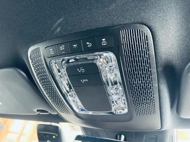 メルセデス・ベンツ Ａ２００ｄ AMGライン 大阪府 2022(令4)年 1.7万km ポーラホワイト ワンオーナー/レーダーセーフティ/ハーフレザー/シートヒーター/純正ナビ/TV/バックカメラ/ACC/純正18インチAW/LEDヘッドライト/アンビエントライト/ブラインドスポット/クリアランスソナー/パナメリカーナグリル