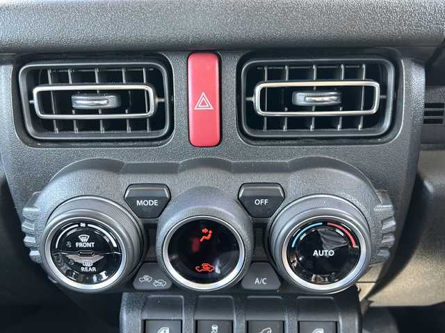 スズキ ジムニー XC 福岡県 2022(令4)年 2.3万km ブルーイッシュブラックパール3 社外メモリナビ/（AM/FM/CD/DVD/BT/フルセグTV）/クルーズコントロール/シートヒーター/背面タイヤ/衝突被害軽減システム/横滑り防止装置/シートカバー有/アイドリングストップ/プッシュスタートボタン/スマートキー/純正LEDヘッドライト/純正１６インチアルミホイール/フロアマット/盗難防止装置/ETC