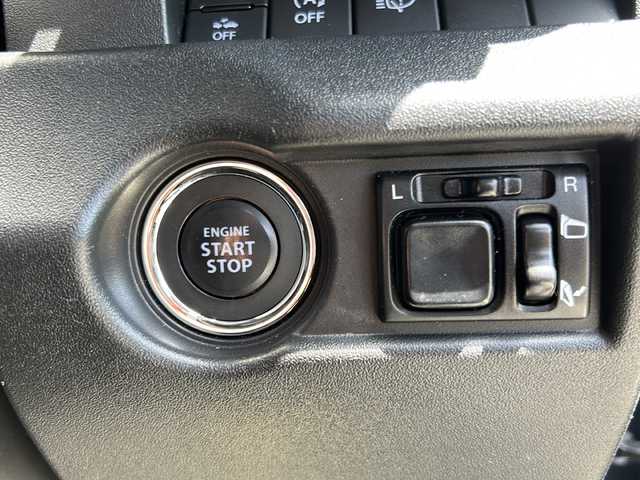 スズキ ジムニー XC 福岡県 2022(令4)年 2.3万km ブルーイッシュブラックパール3 社外メモリナビ/（AM/FM/CD/DVD/BT/フルセグTV）/クルーズコントロール/シートヒーター/背面タイヤ/衝突被害軽減システム/横滑り防止装置/シートカバー有/アイドリングストップ/プッシュスタートボタン/スマートキー/純正LEDヘッドライト/純正１６インチアルミホイール/フロアマット/盗難防止装置/ETC