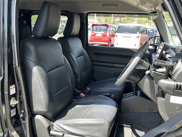 スズキ ジムニー XC 福岡県 2022(令4)年 2.3万km ブルーイッシュブラックパール3 社外メモリナビ/（AM/FM/CD/DVD/BT/フルセグTV）/クルーズコントロール/シートヒーター/背面タイヤ/衝突被害軽減システム/横滑り防止装置/シートカバー有/アイドリングストップ/プッシュスタートボタン/スマートキー/純正LEDヘッドライト/純正１６インチアルミホイール/フロアマット/盗難防止装置/ETC