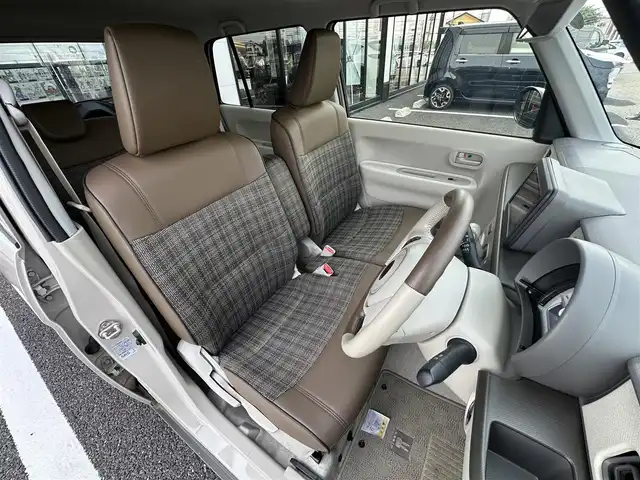 スズキ ラパン ＬＣ L 千葉県 2023(令5)年 0.6万km フォーンベージュM 純正ディスプレイオーディオ/(BT/FM/AM)/バックカメラ/衝突被害軽減システム/車線逸脱警報/横滑り防止装置/アイドリングストップ/LEDヘッドライト/オートライト/ウィンカーミラー/電動格納ミラー/社外14インチAW/シートヒーター/シートリフター/プッシュスタート/スマートキー/フロアマット/スペアキー/取扱説明書/保証書