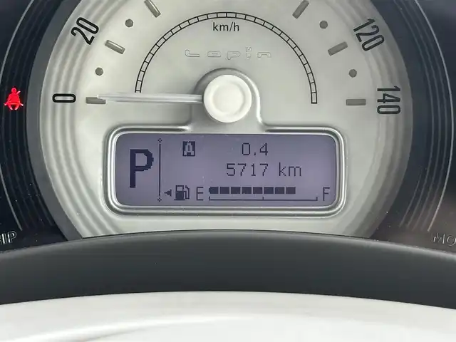 スズキ ラパン ＬＣ L 千葉県 2023(令5)年 0.6万km フォーンベージュM 純正ディスプレイオーディオ/(BT/FM/AM)/バックカメラ/衝突被害軽減システム/車線逸脱警報/横滑り防止装置/アイドリングストップ/LEDヘッドライト/オートライト/ウィンカーミラー/電動格納ミラー/社外14インチAW/シートヒーター/シートリフター/プッシュスタート/スマートキー/フロアマット/スペアキー/取扱説明書/保証書