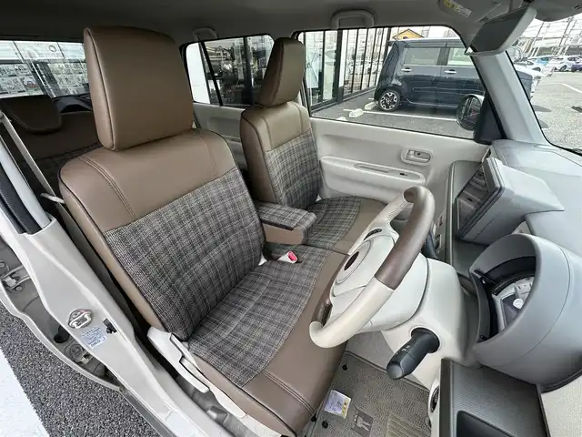 スズキ ラパン ＬＣ L 千葉県 2023(令5)年 0.6万km フォーンベージュM 純正ディスプレイオーディオ/(BT/FM/AM)/バックカメラ/衝突被害軽減システム/車線逸脱警報/横滑り防止装置/アイドリングストップ/LEDヘッドライト/オートライト/ウィンカーミラー/電動格納ミラー/社外14インチAW/シートヒーター/シートリフター/プッシュスタート/スマートキー/フロアマット/スペアキー/取扱説明書/保証書