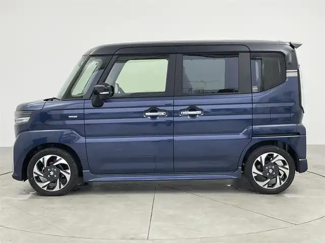 スズキ スペーシア カスタム HYBRID XS 愛知県 2024(令6)年 0.1万km未満 紺 登録済み未使用車　/両側パワースライドドア　/クルーズコントロール　/スズキセーフティーサポート　/スズキコネクト通信機装着車両/アラウンドビューモニター/純正メモリーナビ　/フルセグTV　/Bluetooth　/Apple　Car Play　/Android　Auto　/シートヒーター　（D/N）/HUB　/USBポート　/Cタイプポート　/ステアリングヒーター　/ステアリングリモコン/革巻きステアリング/ハーフレザーシート/オッドマン/電動パーキングブレーキ/AUTO　HOLD