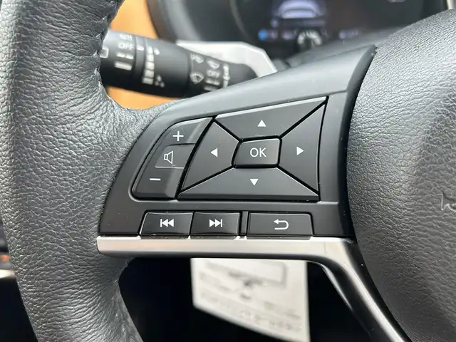 日産 キックス X ツートーンインテリアED 熊本県 2022(令4)年 3.6万km プレミアムホライズンオレンジ/ピュアブラック 2トーン 純正ナビ/・AM/FM/CD/DVD/USB/iPod/SD/BT/・フルセグTV/・全周囲カメラ/・バック/フロント/サイド/プロパイロット/エマージェンシーブレーキ/インテリジェントルームミラー/レーンキープアシスト/オートマチックハイビーム/ドライブレコーダー/ETC/レザーシート/・D/N席シートヒーター/革巻きステアリング/・ステアリングヒーター/・ステアリングリモコン/オートライト/・LEDライト/・ヘッドライトレベライザー/電動格納ミラー/・ウィンカーミラー/電動パーキングブレーキ/・オートホールドボタン/トノカバー/純正ドアバイザー/純正フロアマット/純正アルミホイール/スマートキー/・スペアキー
