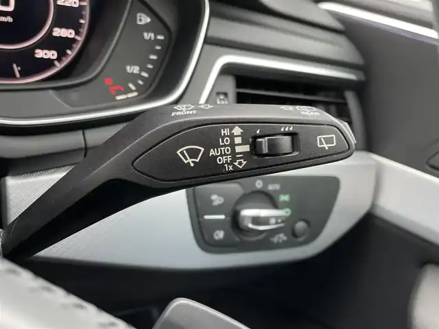 アウディ Ａ４ アバント35TFSIスポーツ ブラックエレガンス 東京都 2019(平31)年 3万km ミトスブラックメタリック 125台限定特別仕様車/アシスタンスパッケージ/メーカーナビ/フルセグTV/前後ドラレコ/360°カメラ/ETC2.0/パワーバックドア/黒レザーシート/シートヒーター/パワーシート