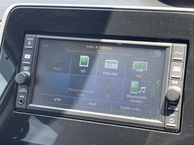 日産 セレナ ハイウェイスター Vセレクション 滋賀県 2018(平30)年 6.6万km ブリリアントホワイトパール 禁煙車/純正ナビ/【CD/フルセグTV/Bluetooth】/アラウンドビューモニター/ＥＴＣ/インテリジェントパーキングアシスト/両側パワースライドドア/ＬＥＤヘッドライト/ステアリングスイッチ/エマージェンシーブレーキ/クルーズコントロール/コーナーセンサー/オートライト/スマートキー/スペアキー