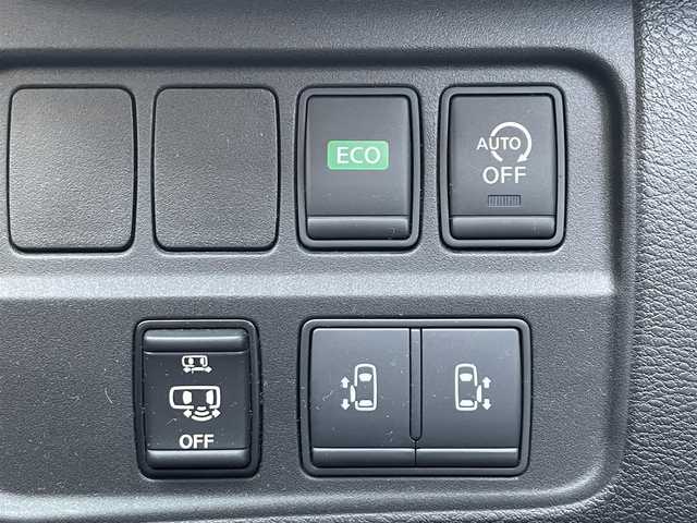 日産 セレナ ハイウェイスター Vセレクション 滋賀県 2018(平30)年 6.6万km ブリリアントホワイトパール 禁煙車/純正ナビ/【CD/フルセグTV/Bluetooth】/アラウンドビューモニター/ＥＴＣ/インテリジェントパーキングアシスト/両側パワースライドドア/ＬＥＤヘッドライト/ステアリングスイッチ/エマージェンシーブレーキ/クルーズコントロール/コーナーセンサー/オートライト/スマートキー/スペアキー