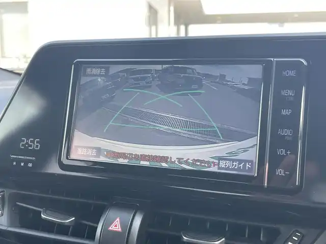 トヨタ Ｃ－ＨＲ S－T 広島県 2019(平31)年 5.1万km ホワイトパールクリスタルシャイン ワンオーナー/純正SDナビ(NSZT-W68T)/　（Bluetooth/フルセグテレビ/CD/DVD/AM/FM）/レーダークルーズコントロール/SPORT ABELIA 17インチアルミホイール/純正フロアマット/バックカメラ/LEDヘッドライト/オートマチックハイビーム/オートライト/横滑り防止装置/レーンキープアシスト/盗難防止装置/衝突被害軽減システム/W+サイドエアバッグ/カーテンエアバック/スマートキー/保証書/取扱説明書