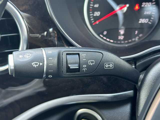 メルセデス・ベンツ Ｖ２２０ d マルコポーロホライゾン 福岡県 2019(令1)年 5万km オブシディアンブラックM 純正ナビ（ラジオ／ＢＴ／ワンセグＴＶ）/ポップアップルーフ/回転式フロントシート/ワイドスクリーンコクピット/ブラインドスポットモニター/レーダーセーフティーパッケージ/ディストロニック・プラス/アテンションアシスト/クロスウインドアシスト/サブバッテリー/リーディングライト/MBUX/アクティブパーキングアシスト/前席シートヒーター/３６０度カメラシステム/デジタルインナーミラー/ＥＴＣ２．０/クリアランスソナー/スペアキー/保証書/取扱説明書