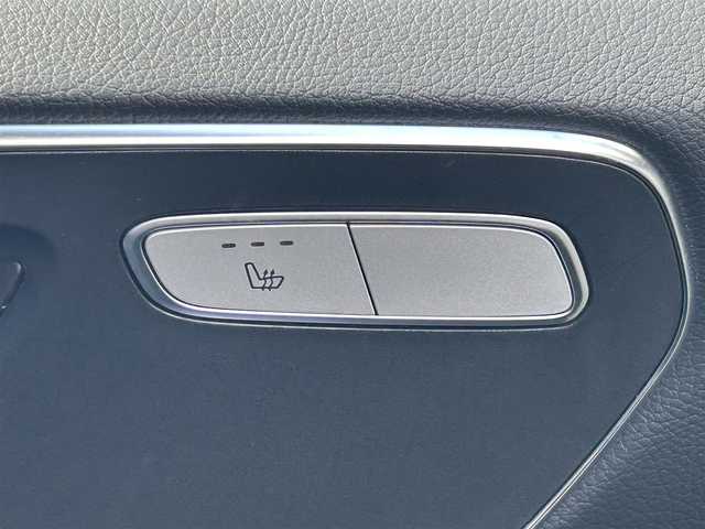 メルセデス・ベンツ Ｖ２２０ d マルコポーロホライゾン 福岡県 2019(令1)年 5万km オブシディアンブラックM 純正ナビ（ラジオ／ＢＴ／ワンセグＴＶ）/ポップアップルーフ/回転式フロントシート/ワイドスクリーンコクピット/ブラインドスポットモニター/レーダーセーフティーパッケージ/ディストロニック・プラス/アテンションアシスト/クロスウインドアシスト/サブバッテリー/リーディングライト/MBUX/アクティブパーキングアシスト/前席シートヒーター/３６０度カメラシステム/デジタルインナーミラー/ＥＴＣ２．０/クリアランスソナー/スペアキー/保証書/取扱説明書