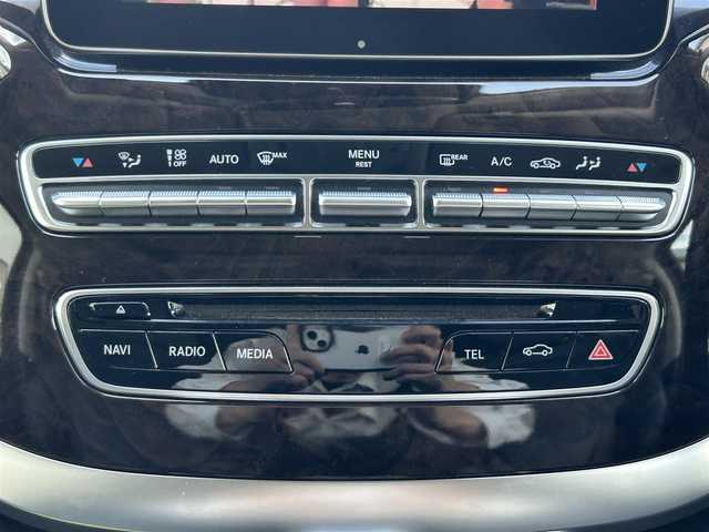 メルセデス・ベンツ Ｖ２２０ d マルコポーロホライゾン 福岡県 2019(令1)年 5万km オブシディアンブラックM 純正ナビ（ラジオ／ＢＴ／ワンセグＴＶ）/ポップアップルーフ/回転式フロントシート/ワイドスクリーンコクピット/ブラインドスポットモニター/レーダーセーフティーパッケージ/ディストロニック・プラス/アテンションアシスト/クロスウインドアシスト/サブバッテリー/リーディングライト/MBUX/アクティブパーキングアシスト/前席シートヒーター/３６０度カメラシステム/デジタルインナーミラー/ＥＴＣ２．０/クリアランスソナー/スペアキー/保証書/取扱説明書