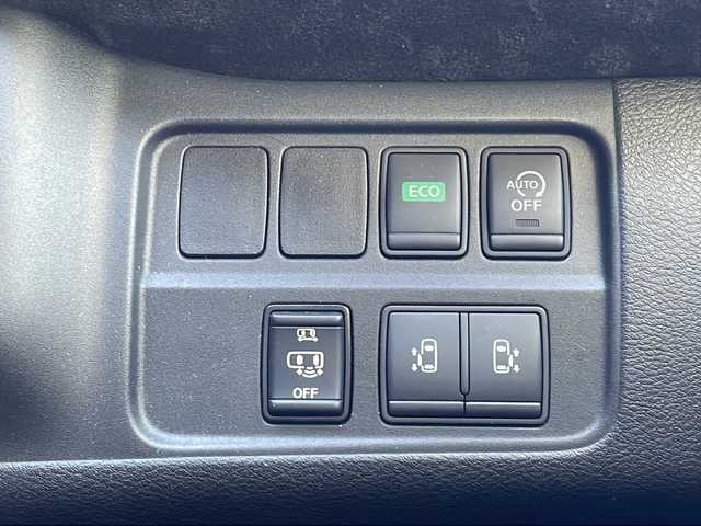日産 セレナ ニスモ 神奈川県 2018(平30)年 4.4万km ブリリアントホワイトパール 純正ディーラーナビ/(CD/DVD/SD/USB/ブルーレイ/BT/フルセグTV)/全方位カメラ/プロパイロット/純正フリップダウンモニター/両側パワースライドドア(ハンズフリー機能付)/衝突被害軽減ブレーキ/横滑り防止装置/レーダークルーズコントロール/アイドリングストップ/ETC/前方ドライブレコーダー/オートライト/純正フロアマット/純正ドアバイザー/ISOFIX/スペアキー×1/保証書/取扱説明書