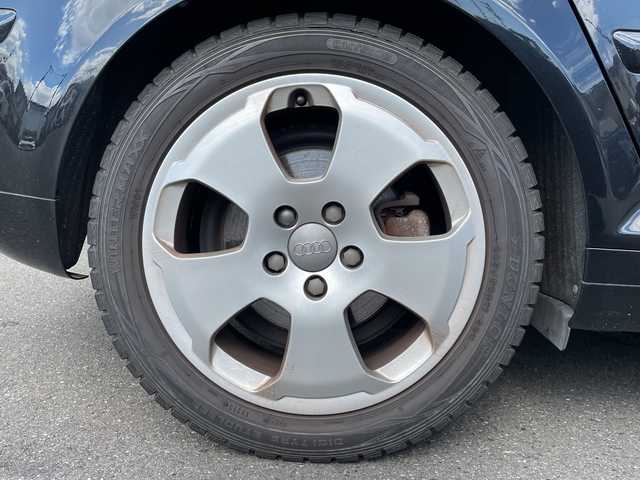 アウディ Ａ３ スポーツバック 2．0 TFSI 神奈川県 2005(平17)年 7.9万km ファントムブラックパールエフェクト ・社外ナビ　/・Ｂｌｕｅｔｏｏｔｈ　/・ＥＴＣ　/・ＤＶＤ　ＣＤ　/・ワンセグＴＶ　/・本革シート　/・ドラレコ前後　/・パワーシート　/・パドルシフト　/・キセノンヘッドライト　/・オートライト　/・フォグランプ　/・純正アルミホイール/・サマータイヤ(純正アルミホイール付225/45R17）残3mm/　ヨコハマタイヤ2013年製
