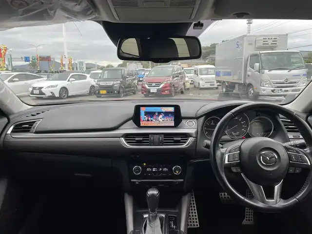 マツダ アテンザ ワゴン XD Lパッケージ 宮崎県 2015(平27)年 8.1万km ソウルレッドプレミアムメタリック 純正ナビ/・フルセグTV・Bluetooth・CD・DVD/バックカメラ/レーダークルーズコントロール/前後パーキングセンサー/衝突被害軽減ブレーキ/車線逸脱警報システム/ブラインドスポットモニター/ドライバーアテンションアラート/ヘッドアップディスプレイ/LEDヘッドランプ/オートライト/オートエアコン/革巻きステアリング/パドルシフト/ブラック革シート/前席パワーシート/シートヒーター/運転席ポジションメモリー/BOSEサウンドシステム/純正19インチアルミホイール/スマートキー/プッシュエンジンスタート/禁煙車