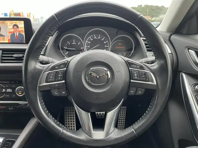 マツダ アテンザ ワゴン XD Lパッケージ 宮崎県 2015(平27)年 8.1万km ソウルレッドプレミアムメタリック 純正ナビ/・フルセグTV・Bluetooth・CD・DVD/バックカメラ/レーダークルーズコントロール/前後パーキングセンサー/衝突被害軽減ブレーキ/車線逸脱警報システム/ブラインドスポットモニター/ドライバーアテンションアラート/ヘッドアップディスプレイ/LEDヘッドランプ/オートライト/オートエアコン/革巻きステアリング/パドルシフト/ブラック革シート/前席パワーシート/シートヒーター/運転席ポジションメモリー/BOSEサウンドシステム/純正19インチアルミホイール/スマートキー/プッシュエンジンスタート/禁煙車